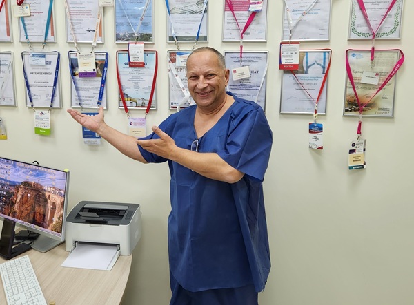 Илюхин Евгений Аркадьевич – хирург, флеболог, кандидат медицинских наук, г. Санкт-Петербург